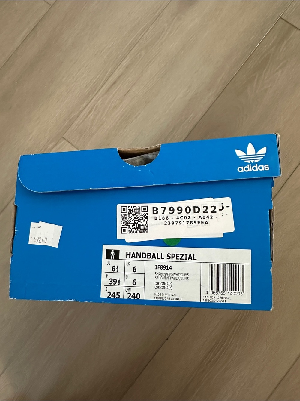 adidas Women’s Handball Spezial